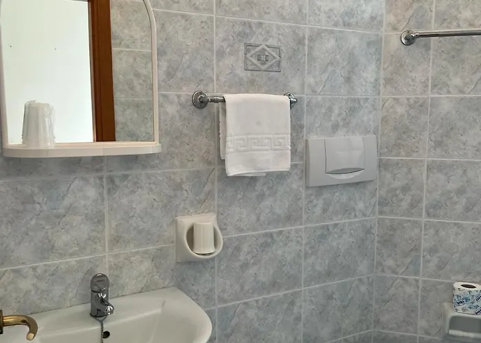 Blue Ribbon Отель 2*