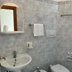 Blue Ribbon Hotel 2*