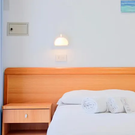 Blue Ribbon Hotell 2*